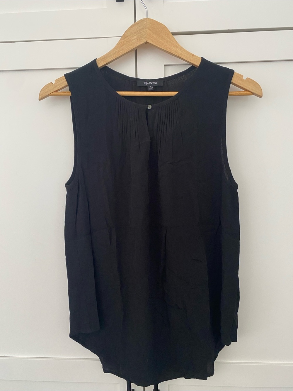 Madewell Black Sleeveless Pleated Front Tank Top Feminine Keyhole Front Sz Small